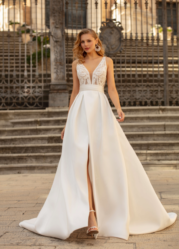 Boss Hochzeithaus Winsen Luhe Brautkleider Bremen Hamburg Lüneburg Hannover Stade Lübeck Buxtehude moderne Brautkleider Niedersachsen Jarice Avril (2)