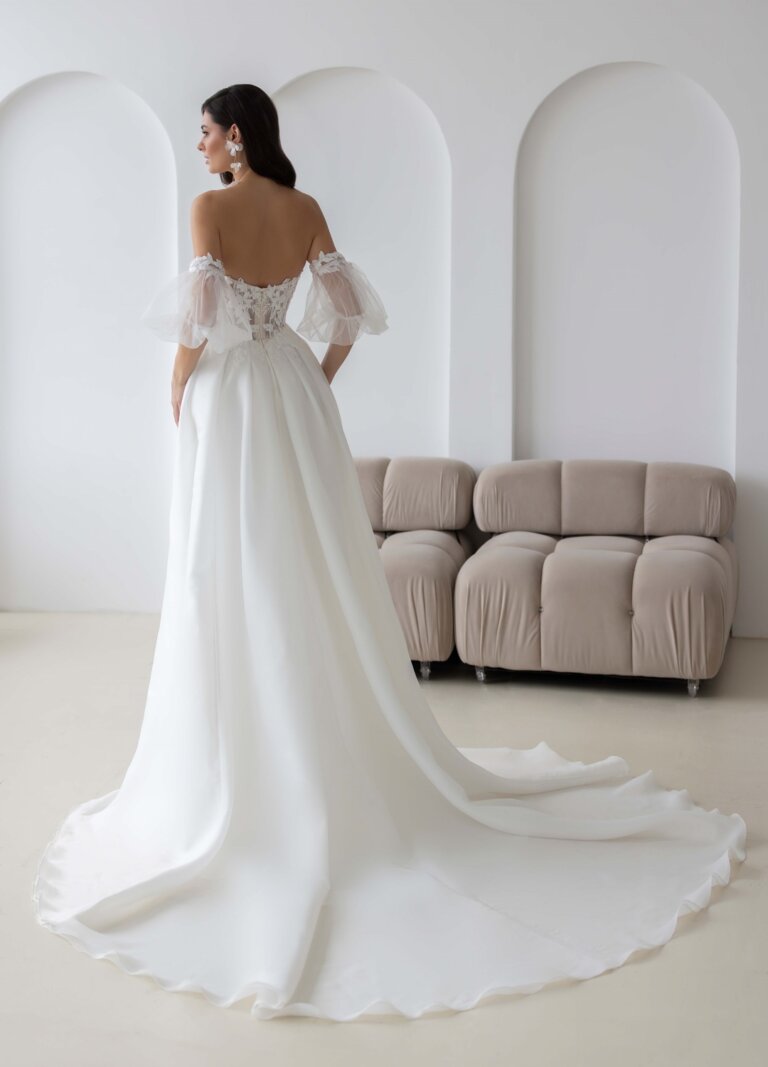 Boss Hochzeithaus Winsen Luhe Brautkleider Bremen Hamburg Lüneburg Hannover Stade Lübeck Buxtehude moderne Brautkleider Niedersachsen Jarice Keisha (2)