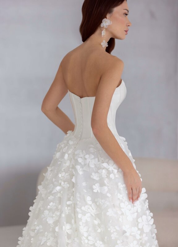 Boss Hochzeithaus Winsen Luhe Brautkleider Bremen Hamburg Lüneburg Hannover Stade Lübeck Buxtehude moderne Brautkleider Niedersachsen Jarice Lupita (3)