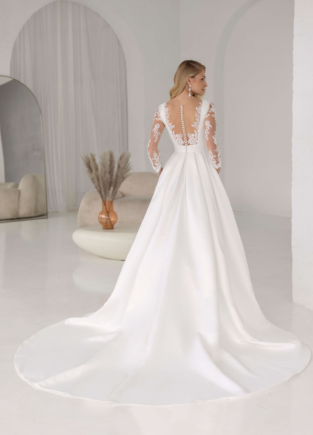 Boss Hochzeithaus Winsen Luhe Brautkleider Bremen Hamburg Lüneburg Hannover Stade Lübeck Buxtehude moderne Brautkleider Niedersachsen Jarice Lyss (2)