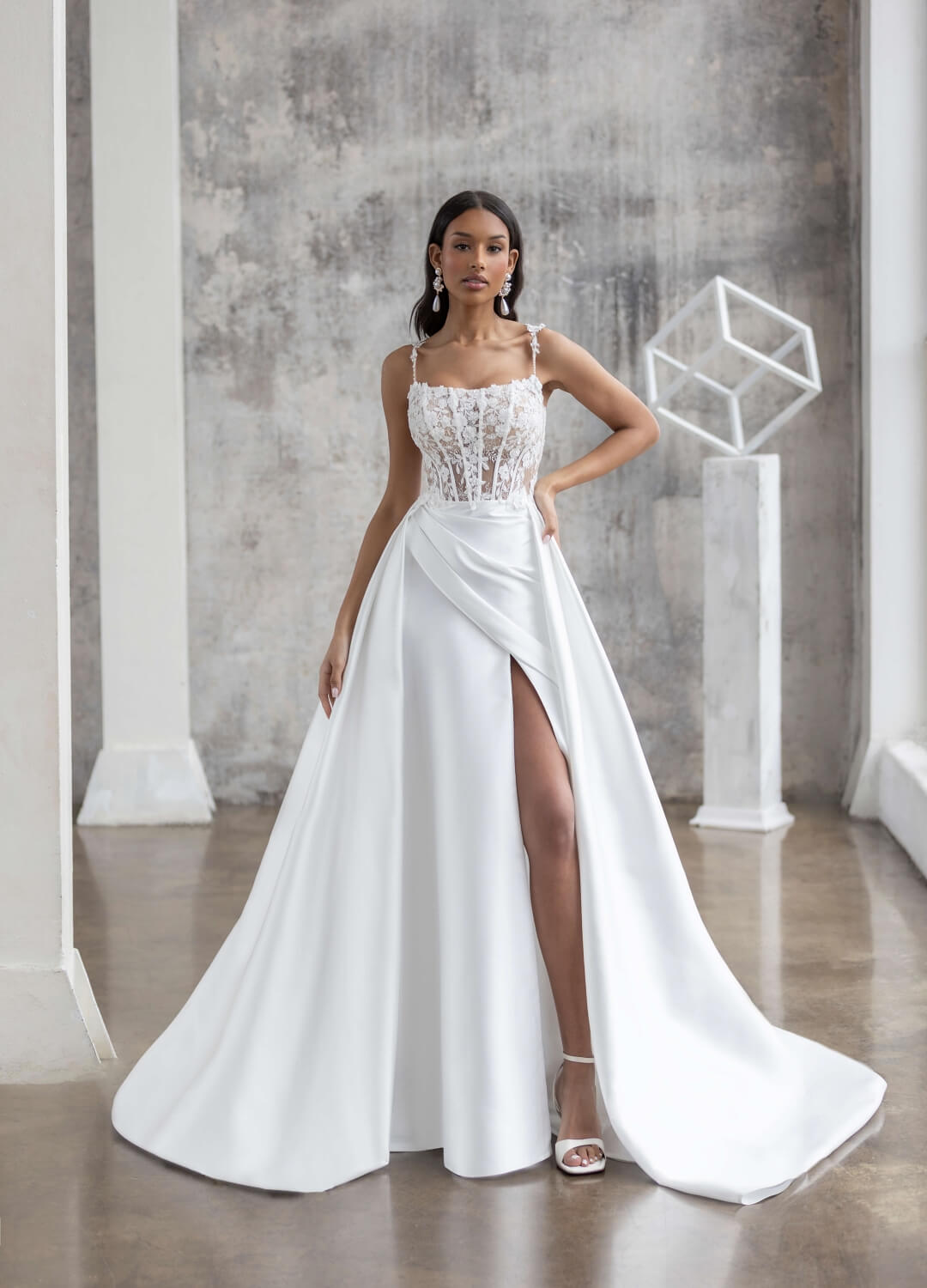 Boss Hochzeithaus Winsen Luhe Brautkleider Bremen Hamburg Lüneburg Hannover Stade Lübeck Buxtehude moderne Brautkleider Niedersachsen Jarice frederia (1)