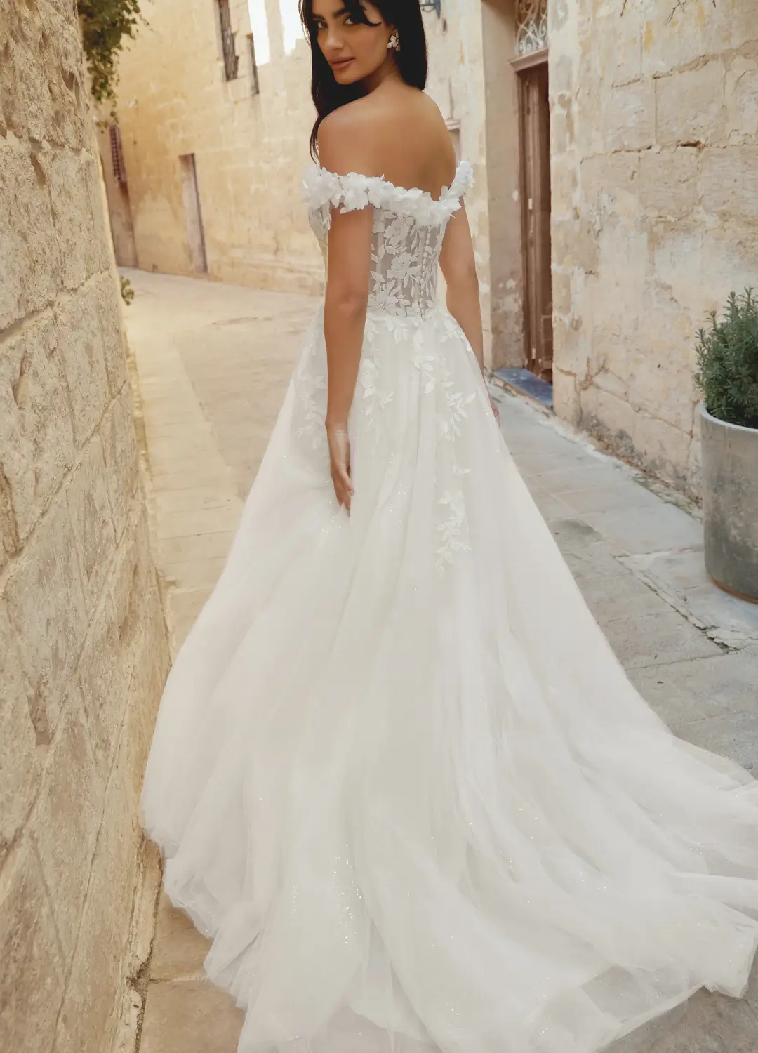 Boss Hochzeithaus Winsen Luhe Brautkleider Bremen Hamburg Lüneburg Hannover Stade Lübeck Buxtehude moderne Brautkleider Niedersachsen Justin Alexander Sincerity 44500 (1