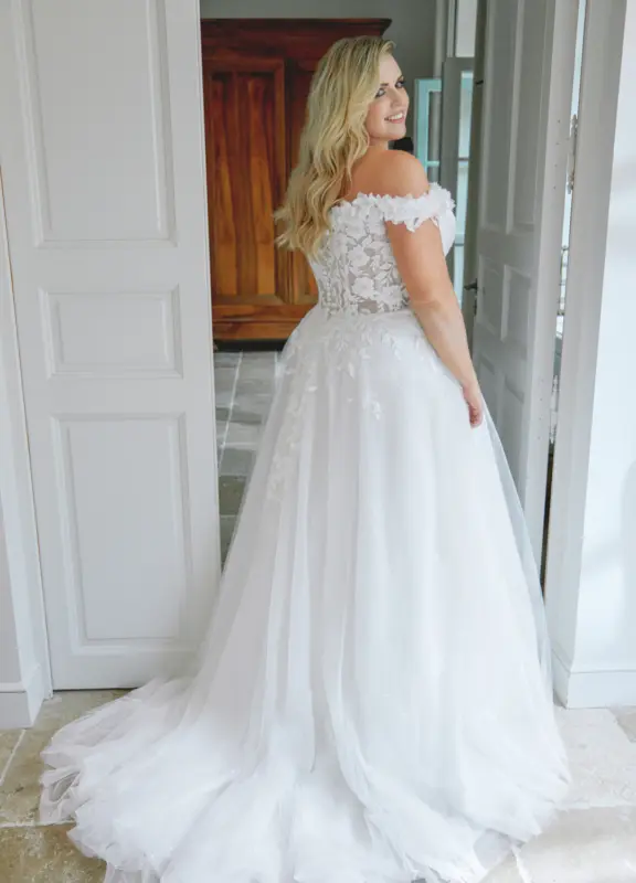 Boss Hochzeithaus Winsen Luhe Brautkleider Bremen Hamburg Lüneburg Hannover Stade Lübeck Buxtehude moderne Brautkleider Niedersachsen Justin Alexander Sincerity 44500 (1 (5)