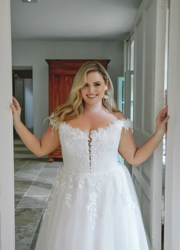 Boss Hochzeithaus Winsen Luhe Brautkleider Bremen Hamburg Lüneburg Hannover Stade Lübeck Buxtehude moderne Brautkleider Niedersachsen Justin Alexander Sincerity 44500 (1 (6)