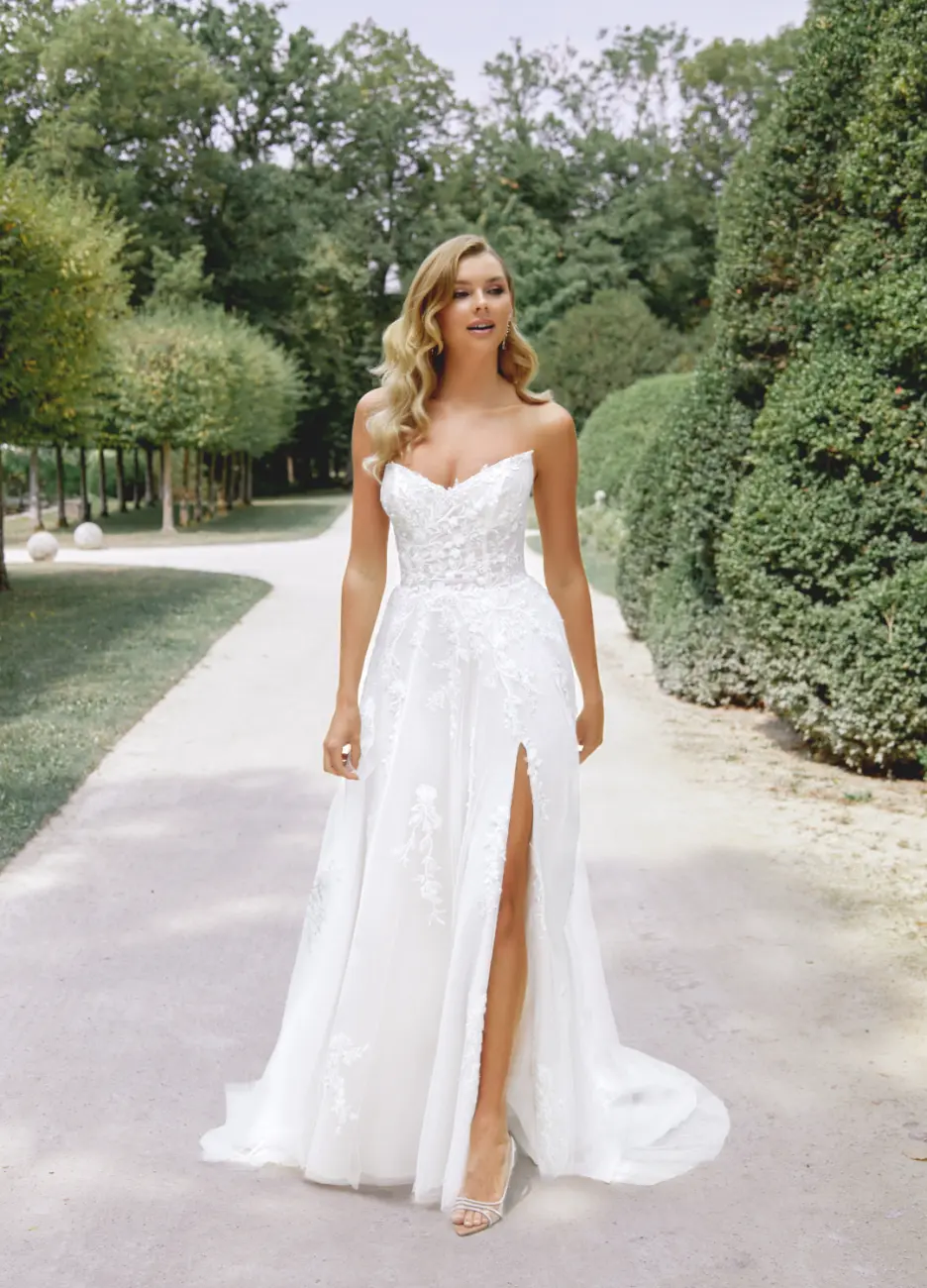 Boss Hochzeithaus Winsen Luhe Brautkleider Bremen Hamburg Lüneburg Hannover Stade Lübeck Buxtehude moderne Brautkleider Niedersachsen Justin Alexander Sincerity 44526 (1 (4)