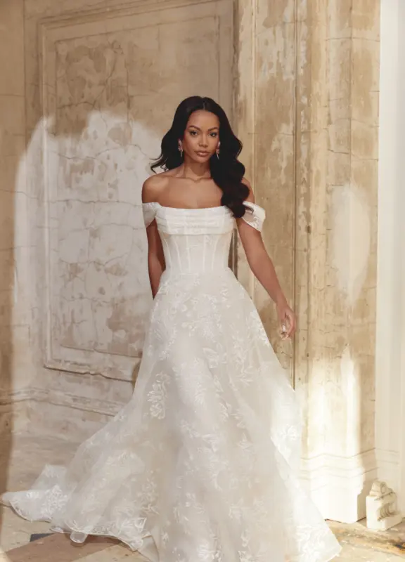 Boss Hochzeithaus Winsen Luhe Brautkleider Bremen Hamburg Lüneburg Hannover Stade Lübeck Buxtehude moderne Brautkleider Niedersachsen Justin Alexander Sincerity 44544 (1 (4)