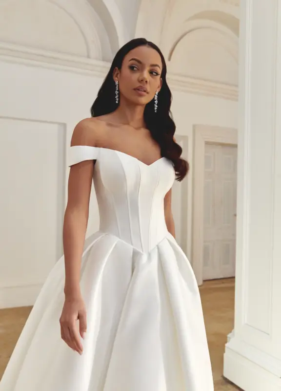 Boss Hochzeithaus Winsen Luhe Brautkleider Bremen Hamburg Lüneburg Hannover Stade Lübeck Buxtehude moderne Brautkleider Niedersachsen Justin Alexander Sincerity 44558 (1 (3)