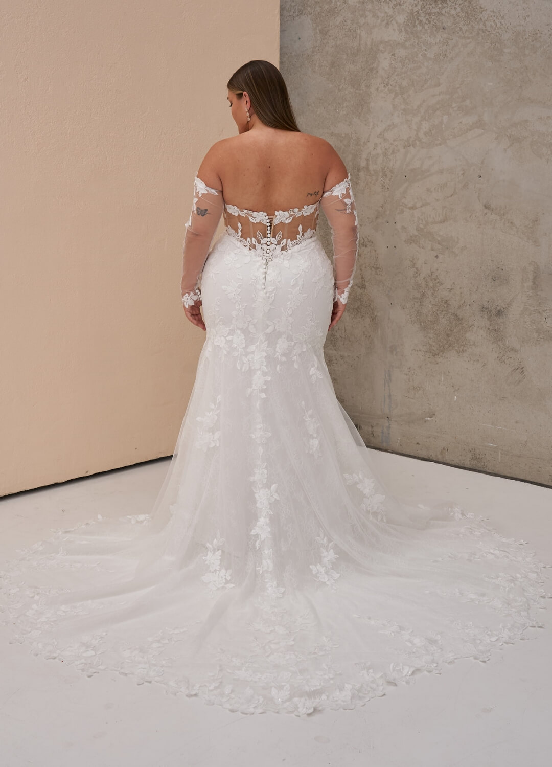 Boss Hochzeithaus Winsen Luhe Brautkleider Bremen Hamburg Lüneburg Hannover Stade Lübeck Buxtehude moderne Brautkleider Niedersachsen Madi Lane Ohana (3)