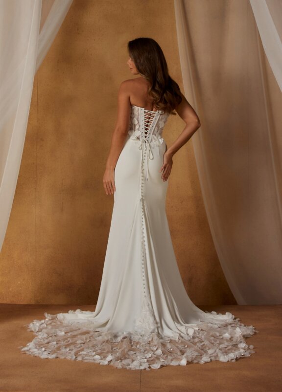 Boss Hochzeithaus Winsen Luhe Brautkleider Bremen Hamburg Lüneburg Hannover Stade Lübeck Buxtehude moderne Brautkleider Niedersachsen MadiLane Nash (2)