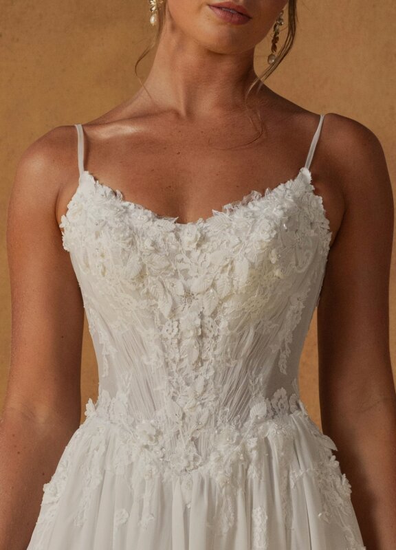 Boss Hochzeithaus Winsen Luhe Brautkleider Bremen Hamburg Lüneburg Hannover Stade Lübeck Buxtehude moderne Brautkleider Niedersachsen MadiLane Natiya (3)