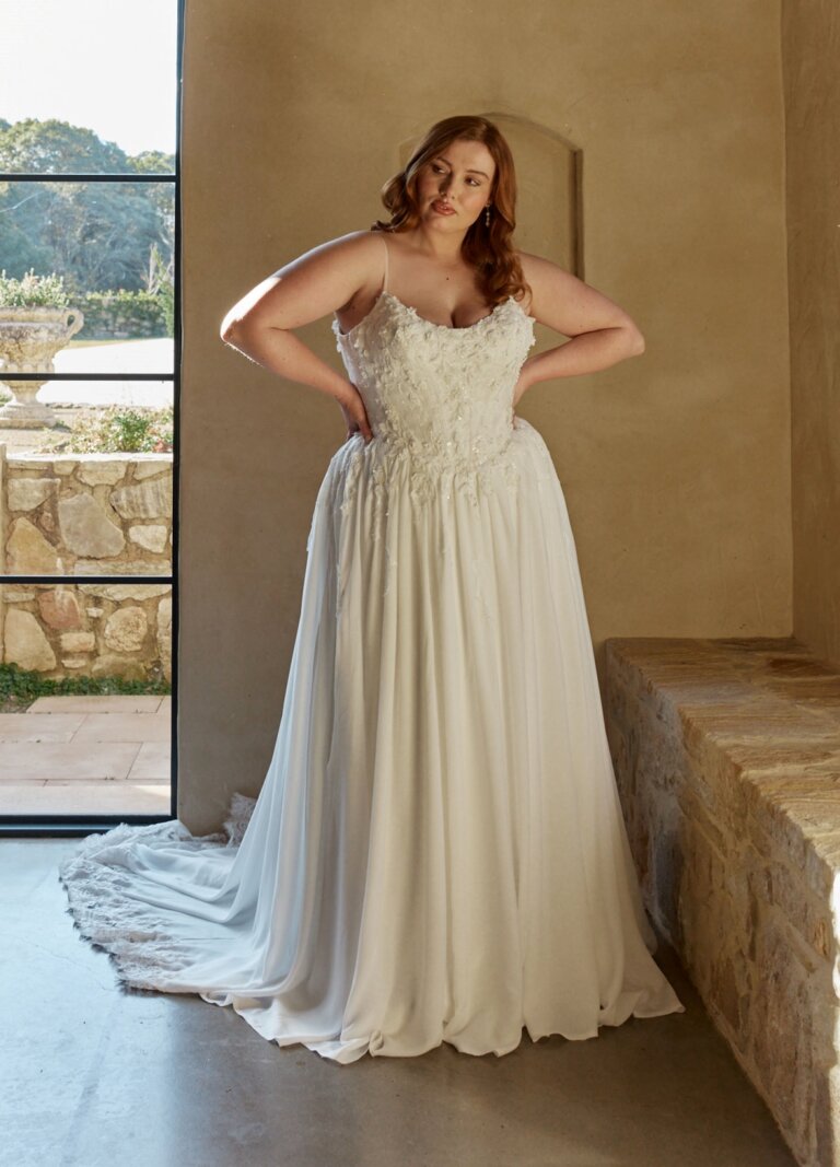 Boss Hochzeithaus Winsen Luhe Brautkleider Bremen Hamburg Lüneburg Hannover Stade Lübeck Buxtehude moderne Brautkleider Niedersachsen MadiLane Natiya (6)