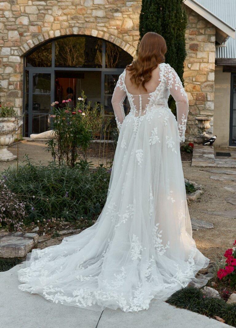 Boss Hochzeithaus Winsen Luhe Brautkleider Bremen Hamburg Lüneburg Hannover Stade Lübeck Buxtehude moderne Brautkleider Niedersachsen MadiLane Nyrie (12)