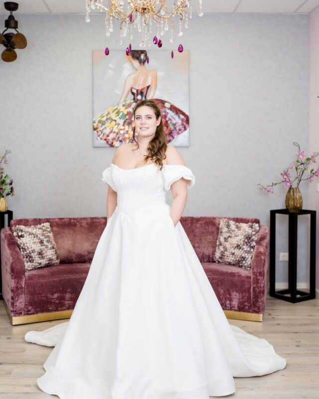 Boss Hochzeithaus Winsen Luhe Brautkleider Bremen Hamburg Lüneburg Hannover Stade Lübeck Buxtehude moderne Brautkleider Niedersachsen cleane Brautkleider (3)