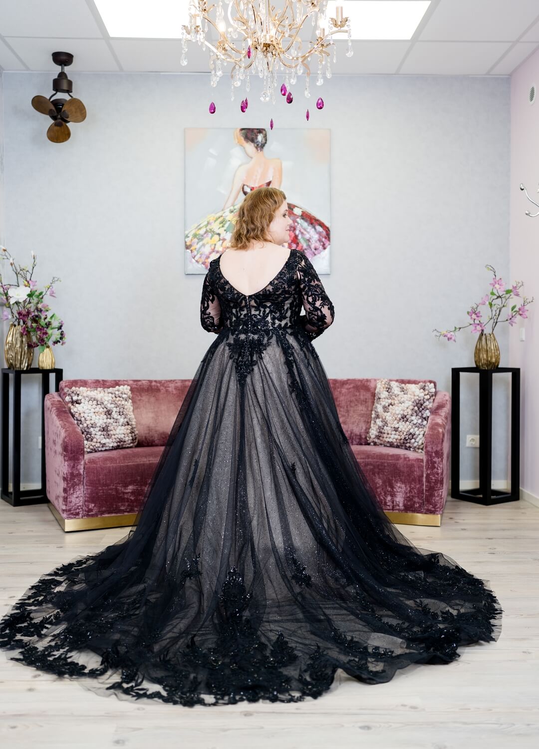 Boss Hochzeithaus Winsen Luhe Brautkleider Bremen Hamburg Lüneburg Hannover Stade Lübeck Buxtehude moderne Brautkleider Niedersachsen schwarzes Brautkleid (3)