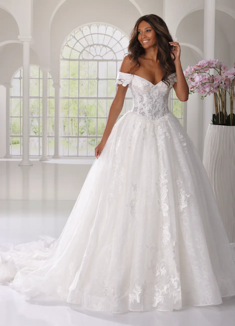 Boss Hochzeithaus Winsen Luhe Brautkleider Bremen Hamburg Lüneburg Jarice ART23 58 Niedersachsen (1)