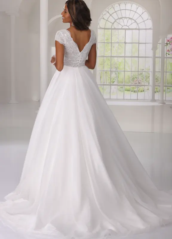 Boss Hochzeithaus Winsen Luhe Brautkleider Bremen Hamburg Lüneburg Jarice ART23 60 Niedersachsen (2)