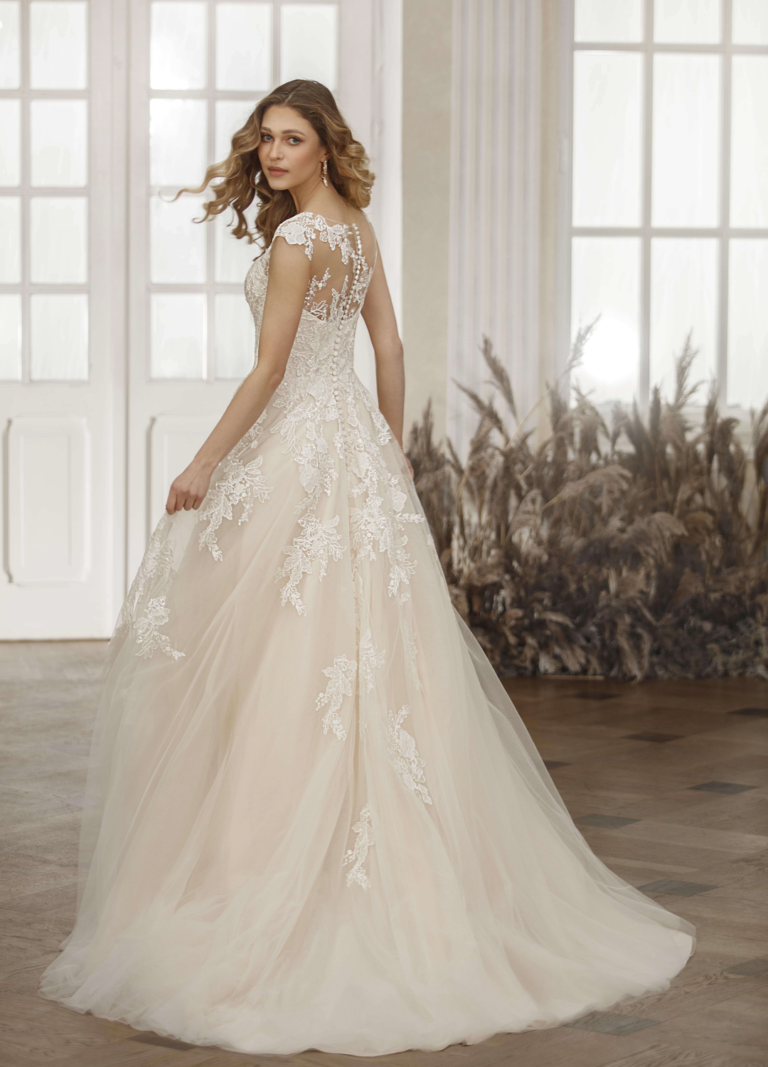 Boss Hochzeithaus Winsen Luhe Brautkleider Bremen Hamburg Lüneburg Jarice Lourdes Niedersachsen (2)