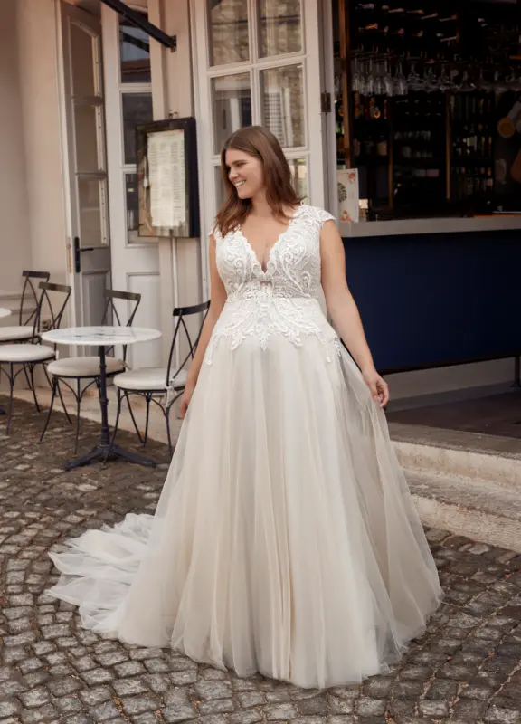 Boss Hochzeithaus Winsen Luhe Brautkleider Bremen Hamburg Lüneburg Modeca Purity Niedersachsen (2)