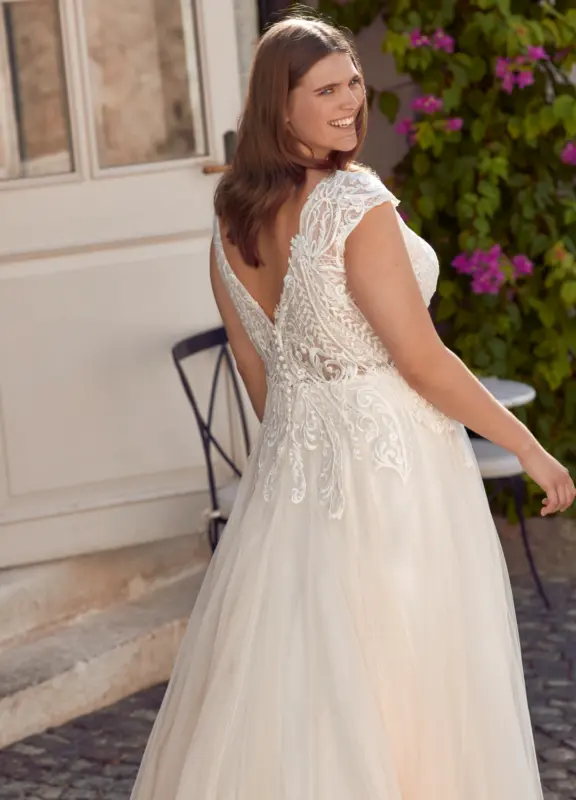 Boss Hochzeithaus Winsen Luhe Brautkleider Bremen Hamburg Lüneburg Modeca Purity Niedersachsen (4)