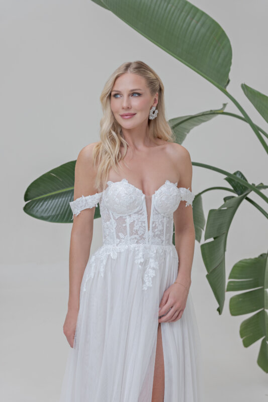 Bosshochzeitshaus Winsen Brautmode Bremen Hamburg Lüneburg Maschen Stade Buxtehude Stelle Niedersachsen AmeraVera AL125 modernesBrautkleid nude Tüll (2)