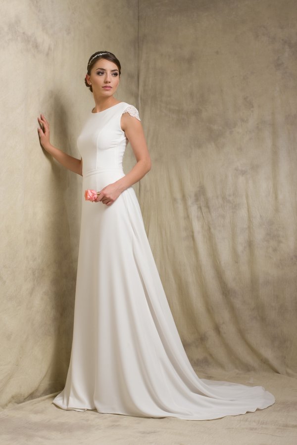 Brautbody aus Satin Style#24082