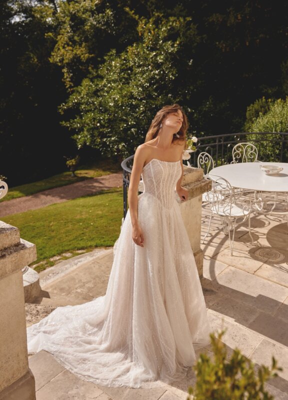 Brautkleider Boss Hochzeitshaus moderne exklusive Brautkleider in Hamburg Stade Lüneburg Harburg Buxtehude Justin Alexander 88531 (5)