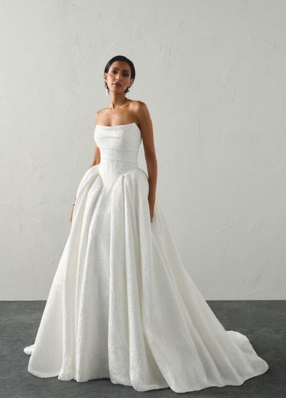 Brautkleider Boss Hochzeitshaus moderne exklusive Brautkleider in Hamburg Stade Lüneburg Harburg Buxtehude Justin Alexander 99388 (11)