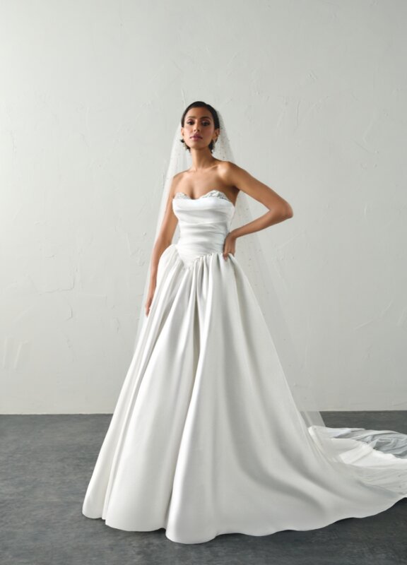 Brautkleider Boss Hochzeitshaus moderne exklusive Brautkleider in Hamburg Stade Lüneburg Harburg Buxtehude Justin Alexander 99398 (6)