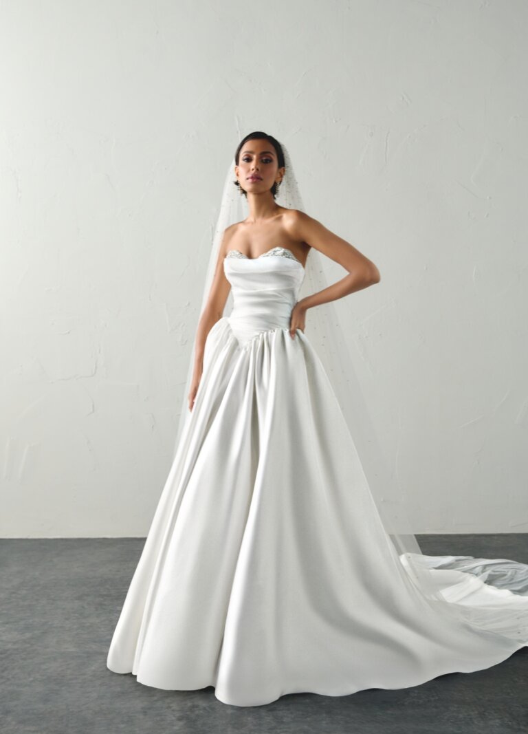Brautkleider Boss Hochzeitshaus moderne exklusive Brautkleider in Hamburg Stade Lüneburg Harburg Buxtehude Justin Alexander 99398 (6)