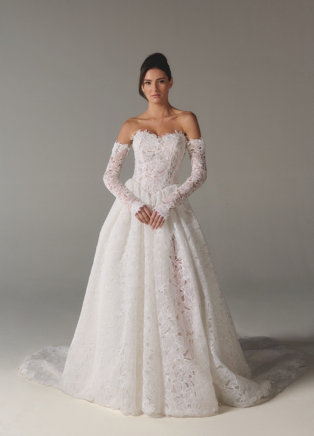 Brautkleider Boss Hochzeitshaus moderne exklusive Brautkleider in Hamburg Stade Lüneburg Harburg Buxtehude Justin Alexander Poeza Lunaria (3)