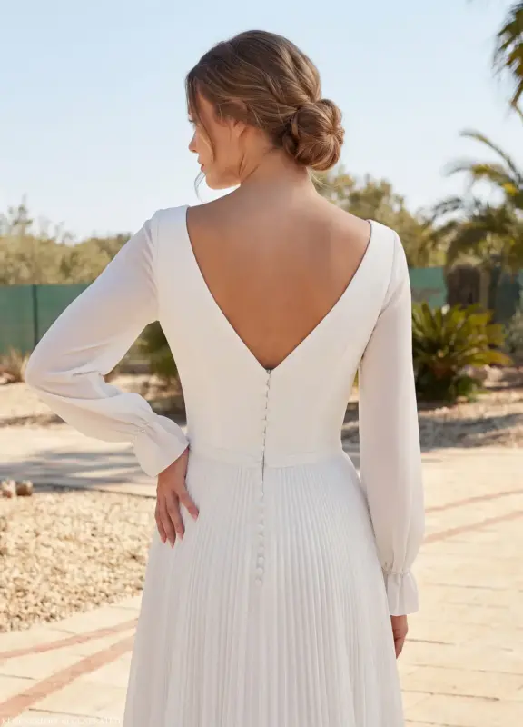 Brautkleider Boss Hochzeitshaus moderne günstige Brautkleider in Hamburg Stade Lüneburg Harburg Buxtehude Amera Vera AL157 (4)