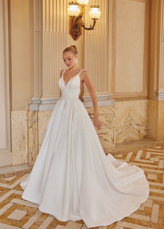 Brautkleider Boss Hochzeitshaus moderne günstige Brautkleider in Hamburg Stade Lüneburg Harburg Buxtehude Justin Alexander Sincerity 44613 (7)