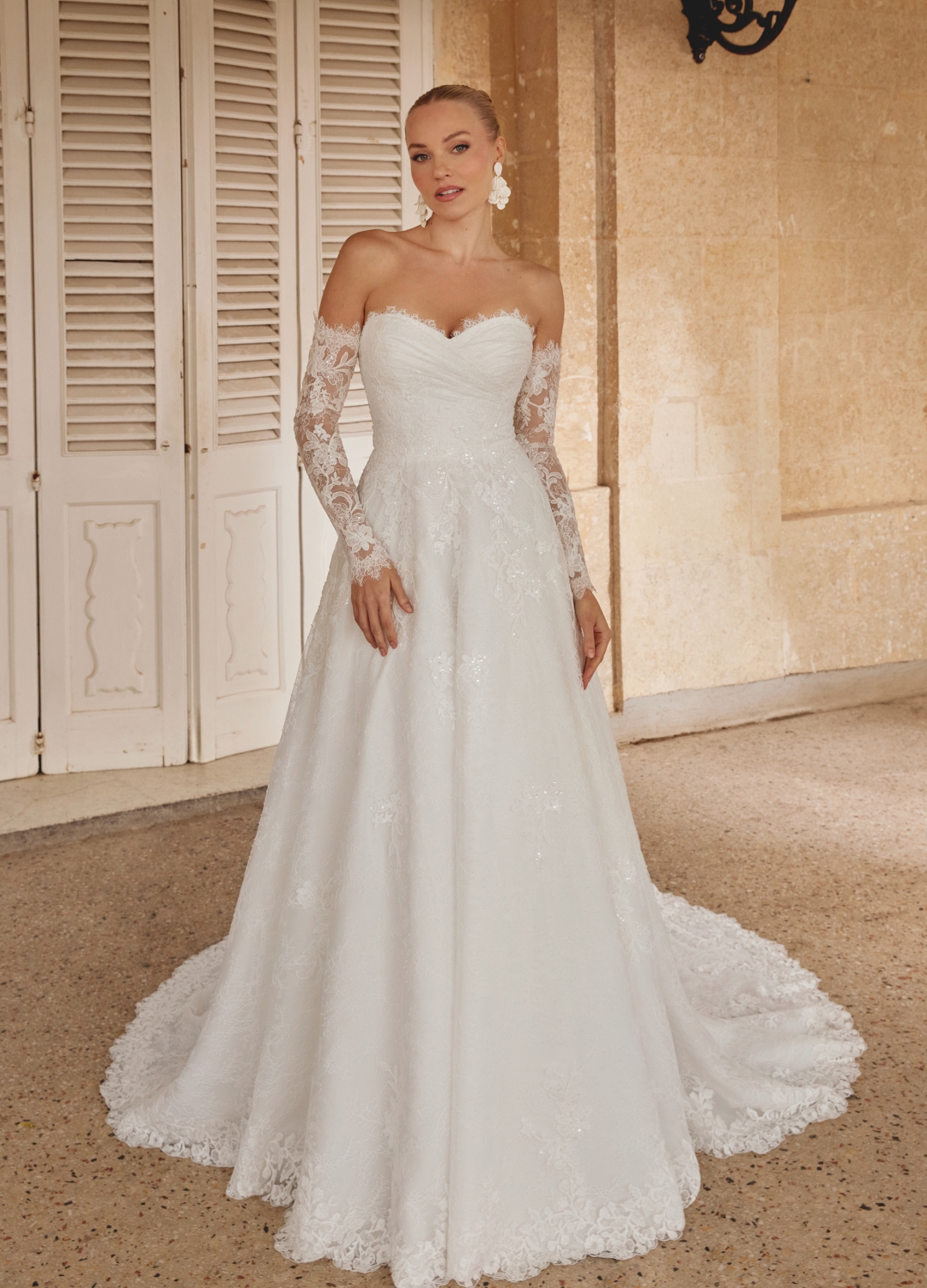 Brautkleider Boss Hochzeitshaus moderne günstige Brautkleider in Hamburg Stade Lüneburg Harburg Buxtehude Justin Alexander Sincerity 44616 (1)