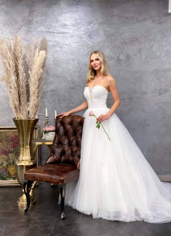 Miss Germany Style#21106