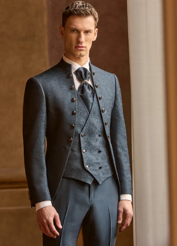 Royale Hochzeitsanzüge besondere Hochzeitsanzüge Hamburg Niedersachsen Brokat Anzug edel elegant Boss Hochzeitshaus Boss (21)