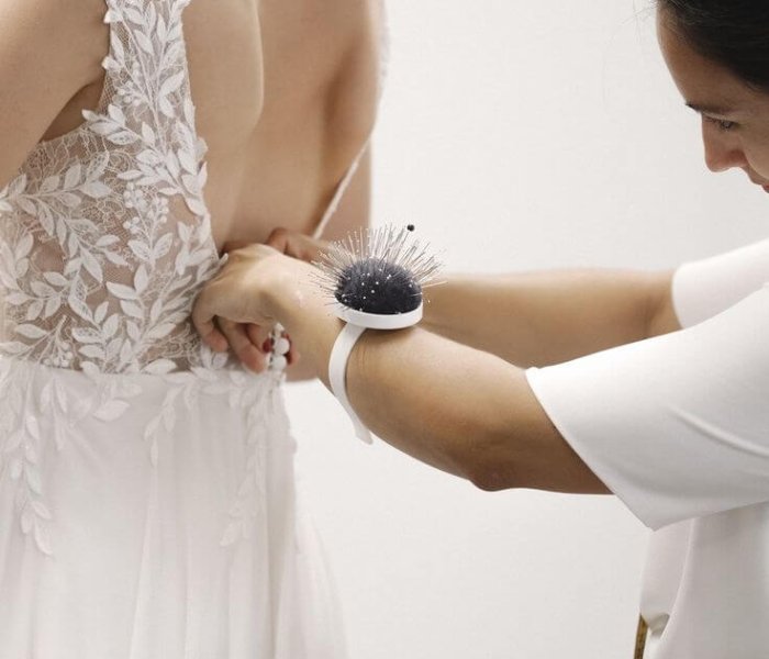 Brautkleidschneiderin Boss Wedding Atelier in Winsen Luhe Änderungsatelier für Braut und Herrenmode in Hamburg